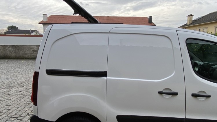 Peugeot Partner 1.6 Hdi 100cv GPS 3-LUG.
