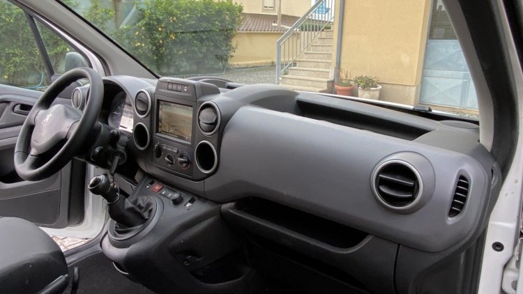 Peugeot Partner 1.6 Hdi 100cv GPS 3-LUG.