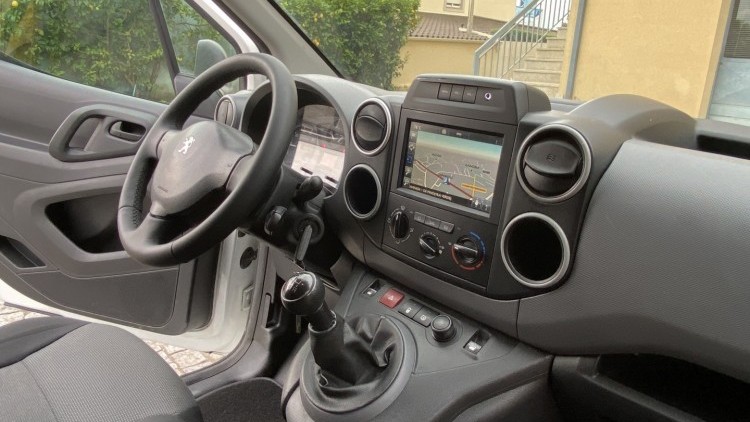 Peugeot Partner 1.6 Hdi 100cv GPS 3-LUG.