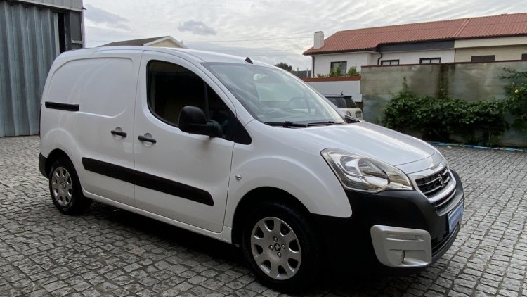 Peugeot Partner 1.6 Hdi 100cv GPS 3-LUG.