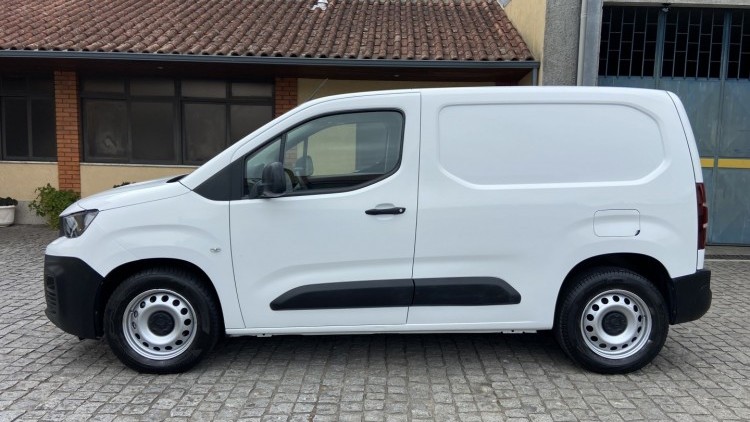 Peugeot Partner 1.6 Hdi 100cv CarPlay