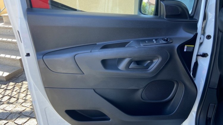 Peugeot Partner 1.6 Hdi 100cv CarPlay