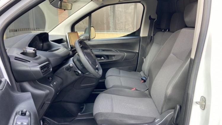 Peugeot Partner 1.6 Hdi 100cv CarPlay