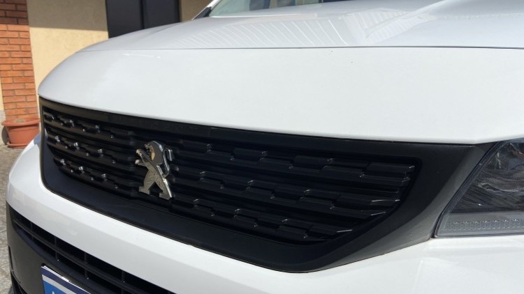 Peugeot Partner 1.6 Hdi 100cv CarPlay