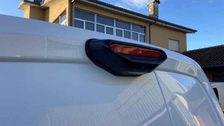 Citro&euml;n Berlingo 1.6 HDI L2 LONGA 100 cv CARPLAY