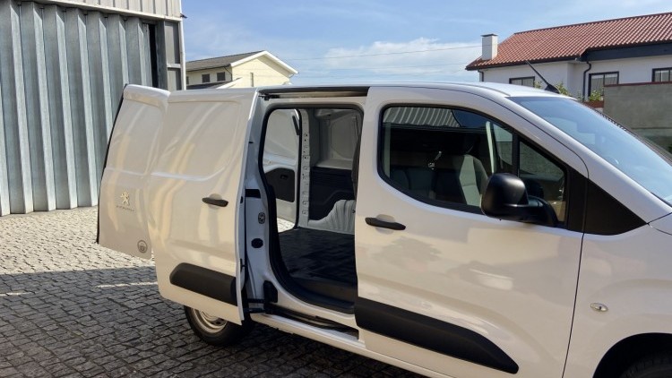 Peugeot Partner 1.6 Hdi 100cv Premium CarPlay