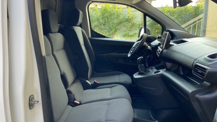 Peugeot Partner 1.6 Hdi 100cv Premium CarPlay