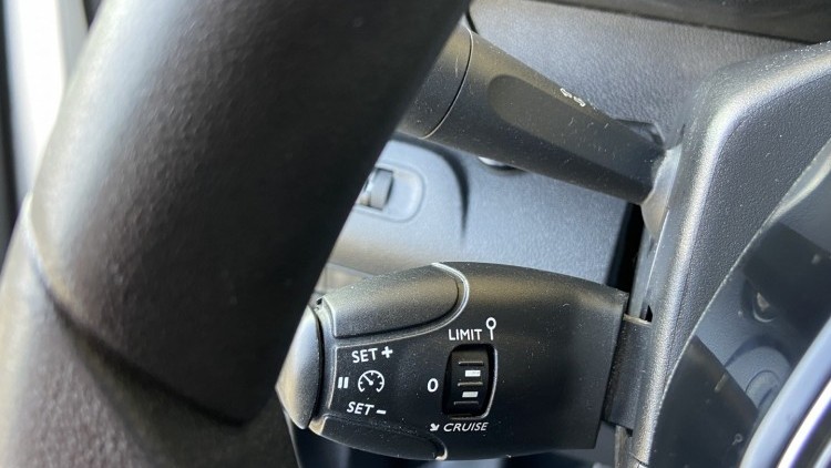 Peugeot Partner 1.6 Hdi 100cv Premium CarPlay