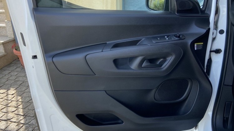 Peugeot Partner 1.6 Hdi 100cv Premium CarPlay