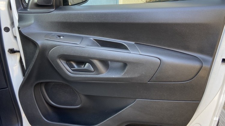 Peugeot Partner 1.6 Hdi 100cv Premium CarPlay