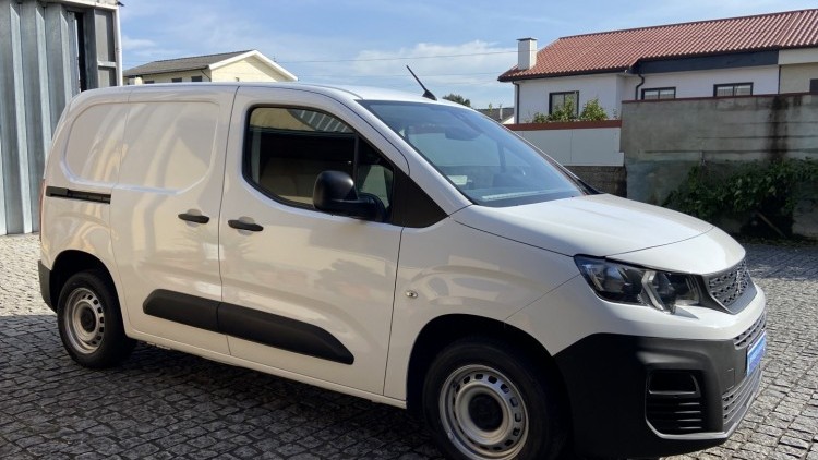 Peugeot Partner 1.6 Hdi 100cv Premium CarPlay