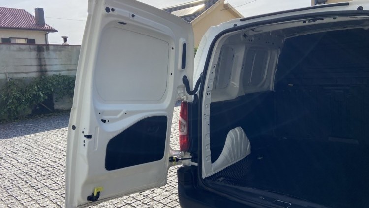 Peugeot Partner 1.6 Hdi 100cv Premium CarPlay
