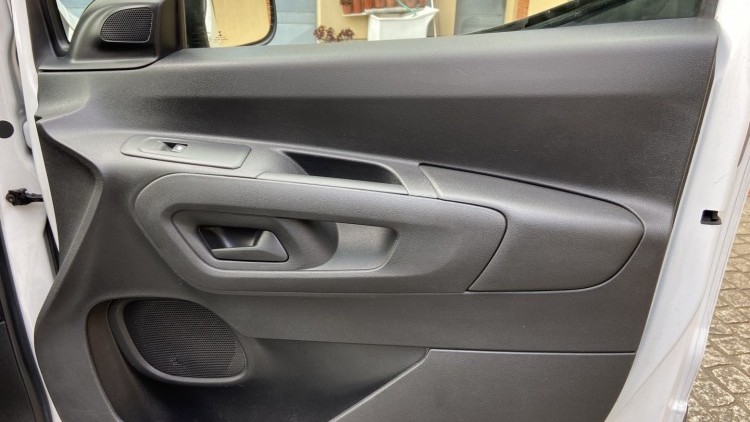 Peugeot Partner 1.6 Hdi 100cv Premium CarPlay