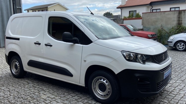 Peugeot Partner 1.6 Hdi 100cv Premium CarPlay