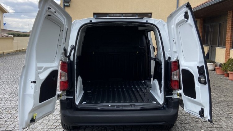 Peugeot Partner 1.6 Hdi 100cv Premium CarPlay
