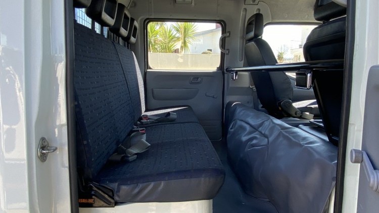 Mitsubishi Canter FUSO 3C13D CABINE DUPLA