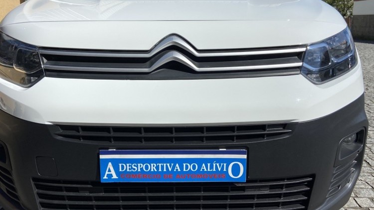 Citro&euml;n Berlingo 1.6 HDI 100 cv CarPlay e C&acirc;mara