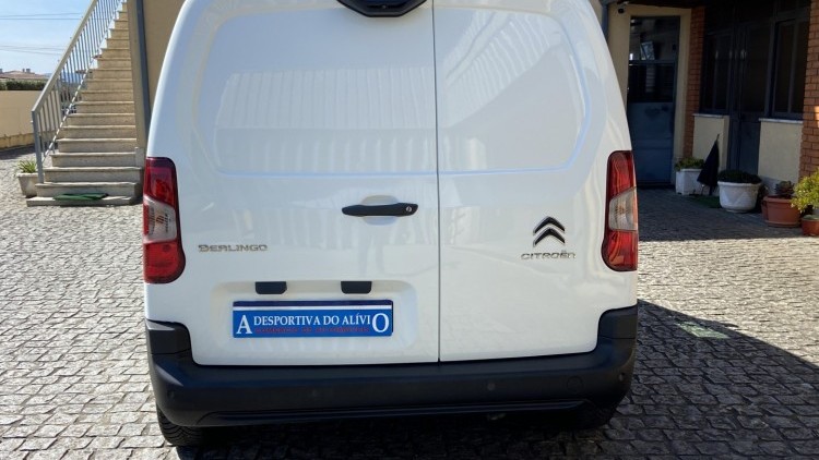 Citro&euml;n Berlingo 1.6 HDI 100 cv CarPlay e C&acirc;mara