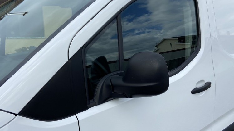 Citro&euml;n Berlingo 1.6 HDI 100 cv M Club CarPlay
