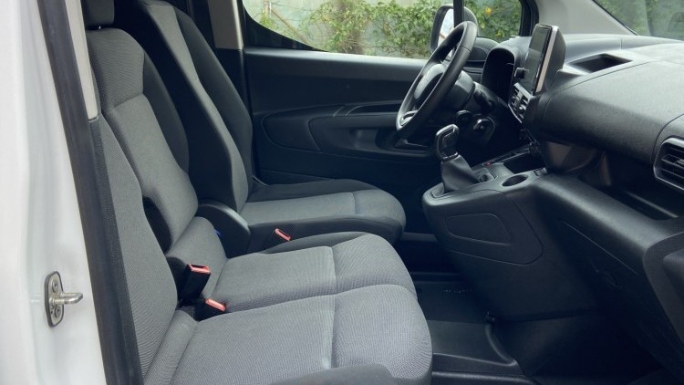 Citro&euml;n Berlingo 1.6 HDI 100 cv M Club CarPlay