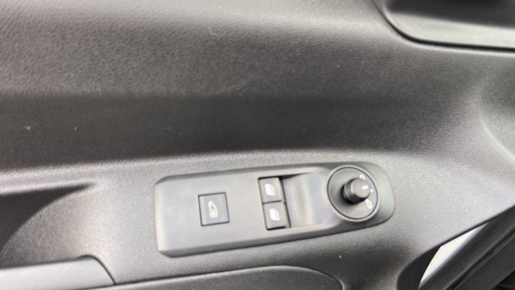Citro&euml;n Berlingo 1.6 HDI 100 cv M Club CarPlay
