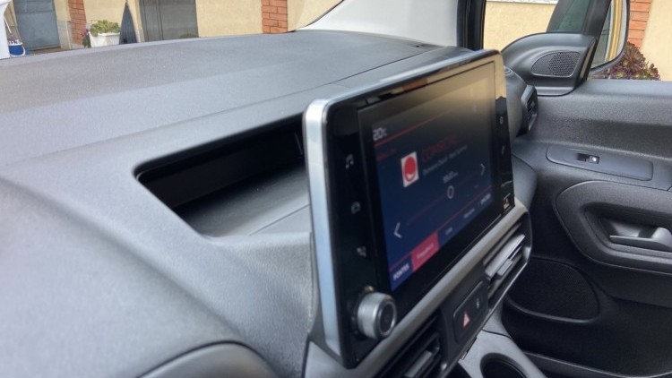 Citro&euml;n Berlingo 1.6 HDI 100 cv M Club CarPlay