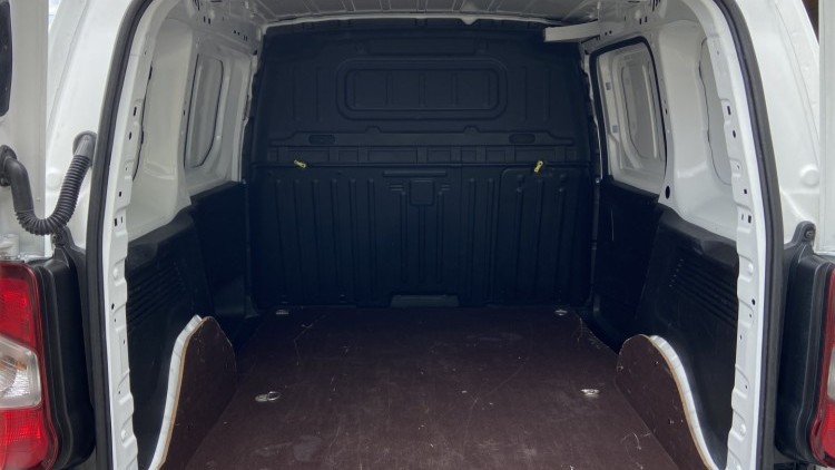 Citro&euml;n Berlingo 1.6 HDI 100 cv M Club CarPlay