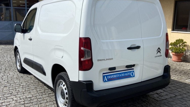Citro&euml;n Berlingo 1.6 BlueHDI 100cv CARPLAY e CAMARA