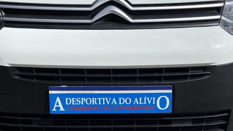 Citro&euml;n Berlingo 1.6 BlueHDI 100cv CARPLAY e CAMARA