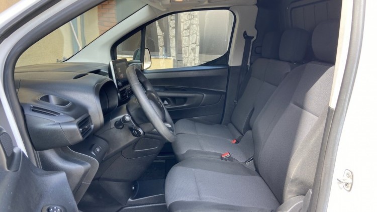 Citro&euml;n Berlingo 1.6 BlueHDI 100cv CARPLAY e CAMARA