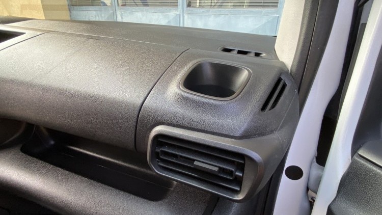 Citro&euml;n Berlingo 1.6 BlueHDI 100cv CARPLAY e CAMARA