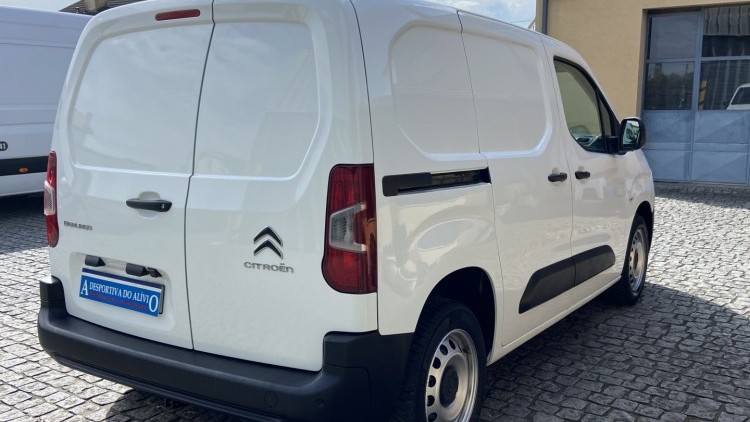 Citro&euml;n Berlingo 1.6 BlueHDI 100cv CARPLAY e CAMARA