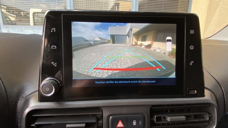 Citro&euml;n Berlingo 1.6 BlueHDI 100cv CARPLAY e CAMARA