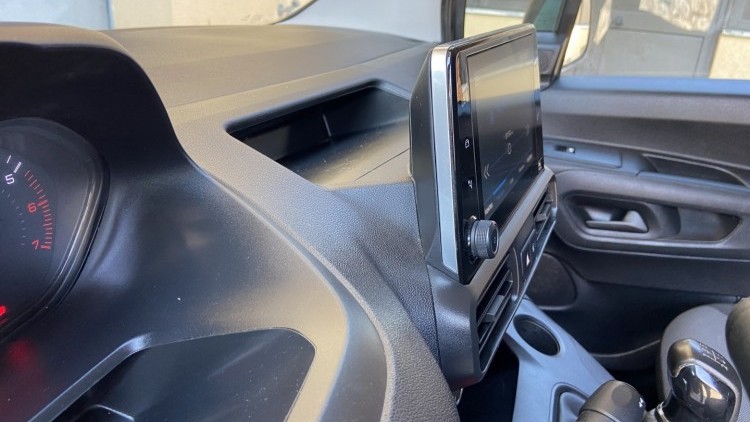 Peugeot Partner 1.6 Hdi 100cv Premium CarPlay