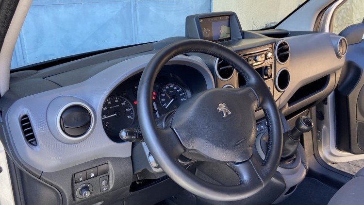 Peugeot Partner 1.6 Hdi 3 Lug GPS