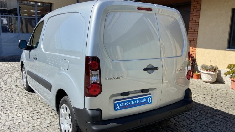 Peugeot Partner 1.6 Hdi 3 Lug GPS