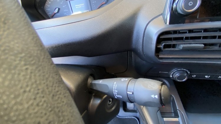 Peugeot Partner 1.6 Hdi 100cv L2 Premium CarPlay