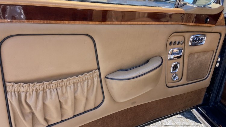 Rolls Royce Corniche CONVERTIBLE