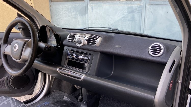 Smart ForTwo Coup&eacute; 0.9i