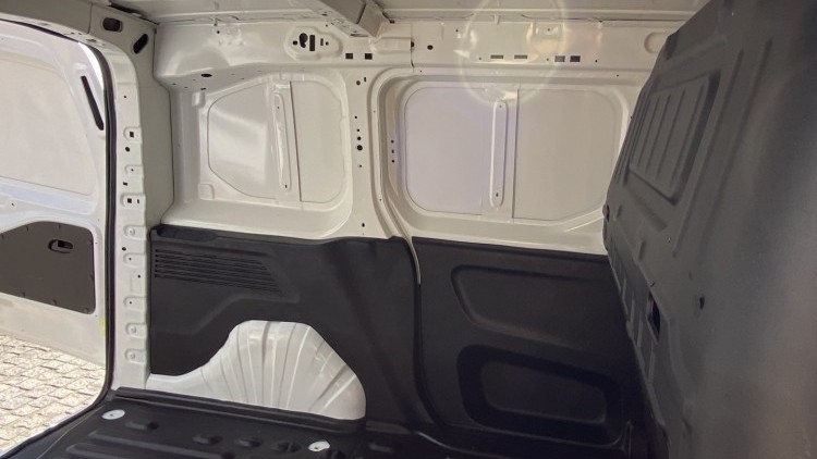 Citro&euml;n Berlingo 1.6 BlueHDI 100cv CARPLAY e CAMARA
