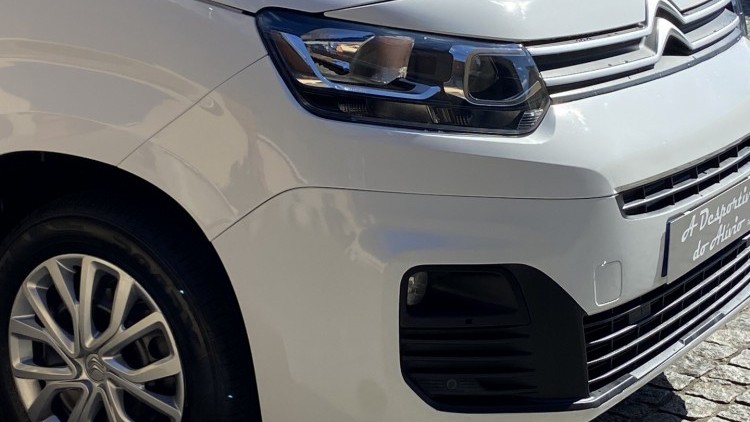 Citro&euml;n Berlingo 1.6 BlueHDI 100cv CARPLAY e CAMARA