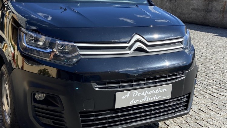 Citro&euml;n Berlingo 1.6 BlueHDI 100cv CARPLAY e CAMARA