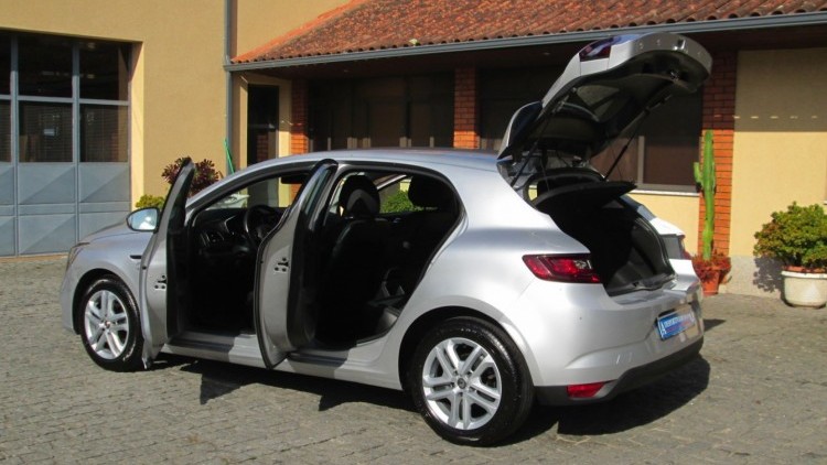 Renault M&eacute;gane 1.5 DCI ZEN +