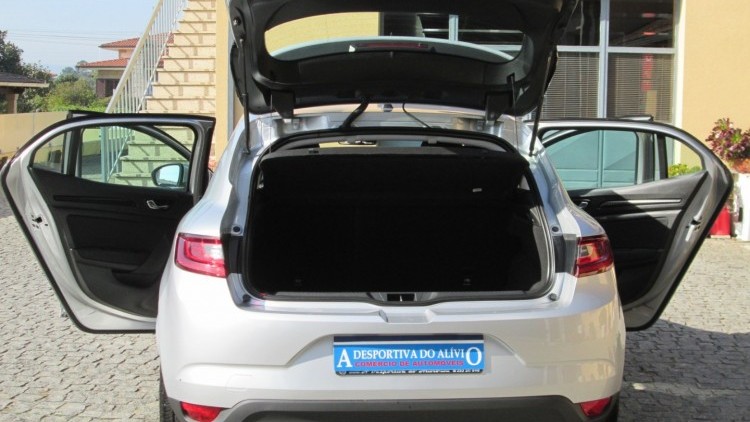 Renault M&eacute;gane 1.5 DCI ZEN +
